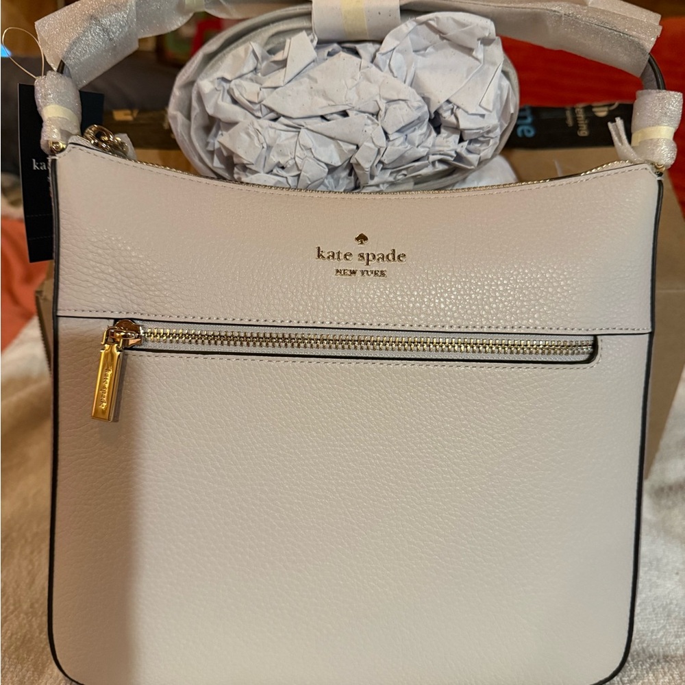 Kate Spade Cream Shoulder Bag with Gold Accents